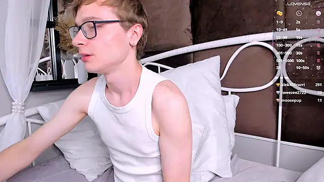 Emmit_Barker webcam