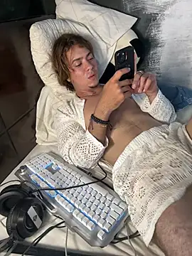 AngelLatinBoy webcam