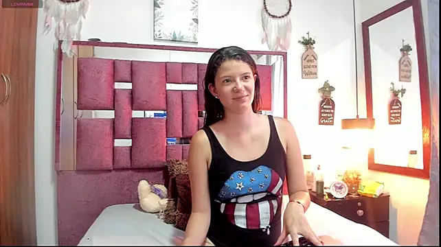 sofy_bonnet1 webcam