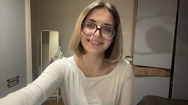 AnnaVelvetFire webcam