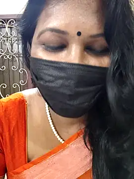 Tamil_hot_Agalvizhi