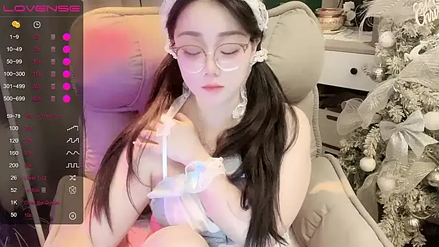 Monica-666888- webcam