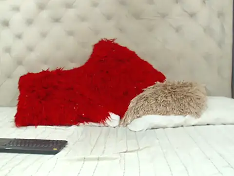 DaniStuart webcam