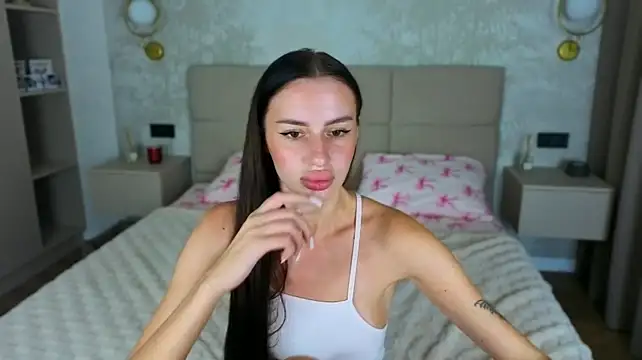 Snow_WhiteeeX live cam on StripChat