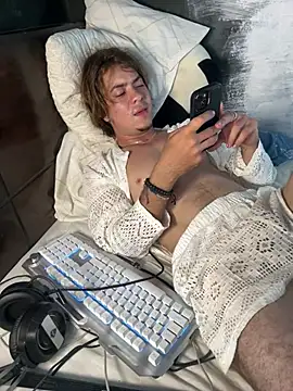 AngelLatinBoy webcam