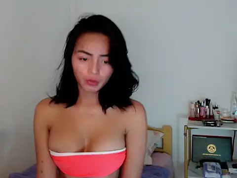 miya_khali webcam