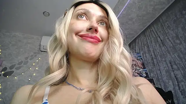 NickyAdamidi webcam
