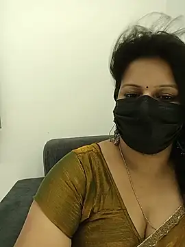 noty_girl2 (F milf) - Boobs oiling