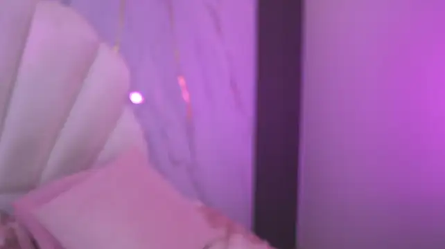 AliiceWonderland_ webcam