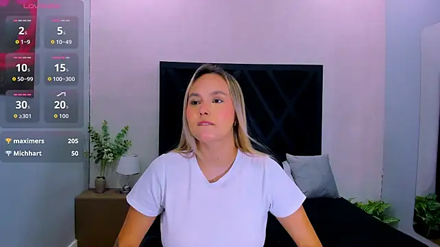 Emmaa_white_ webcam