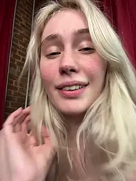 LovelyMiu webcam