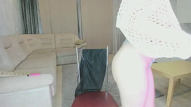 SherelyKlo webcam