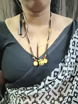 bhuvana_555 webcam