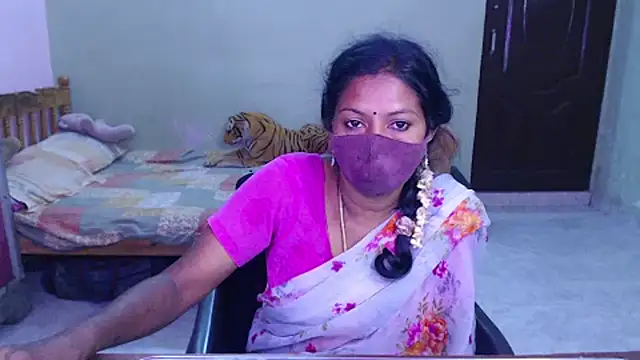 Novapol11 live cam on StripChat