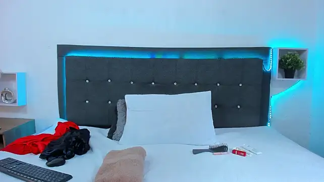 Amaraluxee live webcam