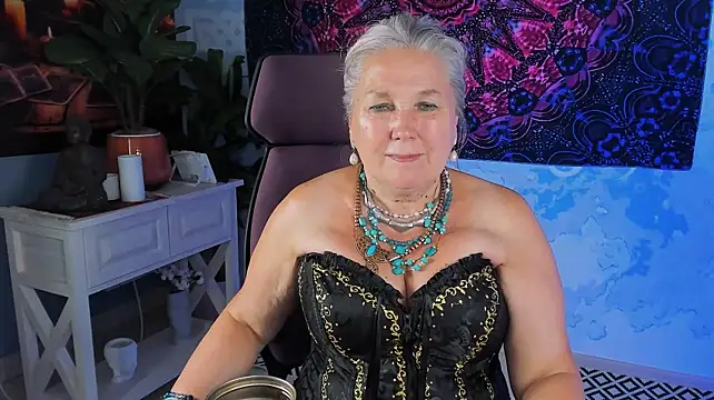 LilaMaharani live sex cam