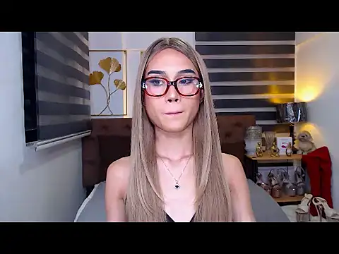 JuicyCockThea live cam on StripChat