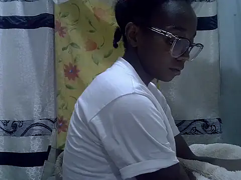 ElianeHot webcam