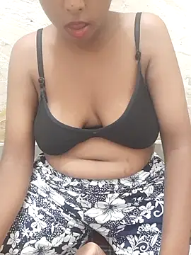 Your_Alinaa webcam