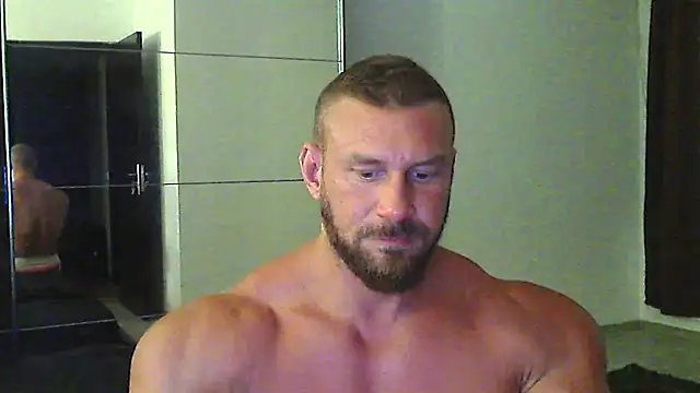 muscularkevin webcam