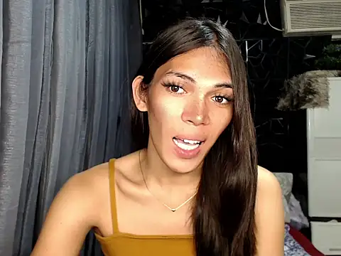 GORGEOUS_CARMEE webcam