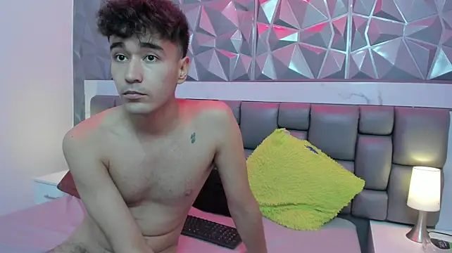KathyAiden webcam