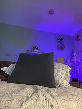 YariRose webcam