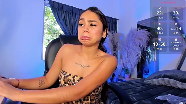 CarolineFyre webcam