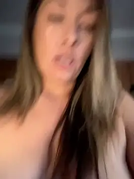 MiraKisss webcam