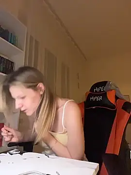 MaryHiggins 😤 nude cam