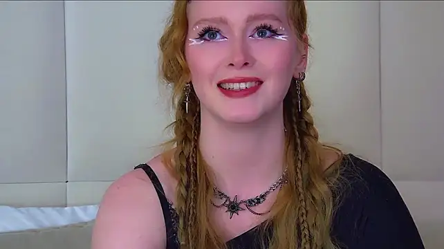 AgataFoxley live cam on StripChat