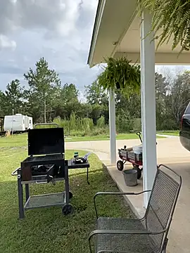 BootsAndCountry webcam