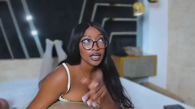 YallianaBrooks webcam