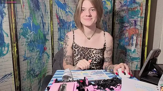 Adell_Love webcam
