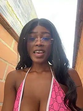 CocoaLuxeXXX webcam