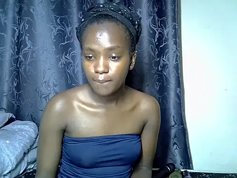 Lynne_pretty4 webcam