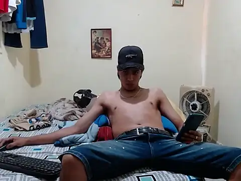 TitanMedina webcam