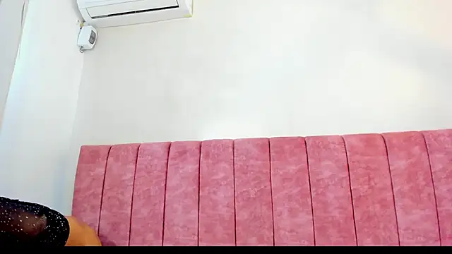 willow__smith webcam