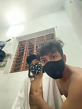 Nidhi747 webcam