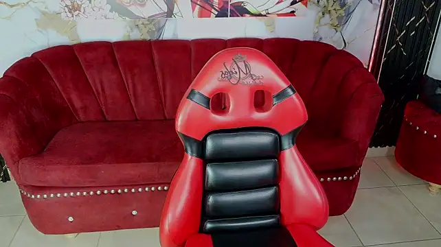 maddy_jones_m webcam