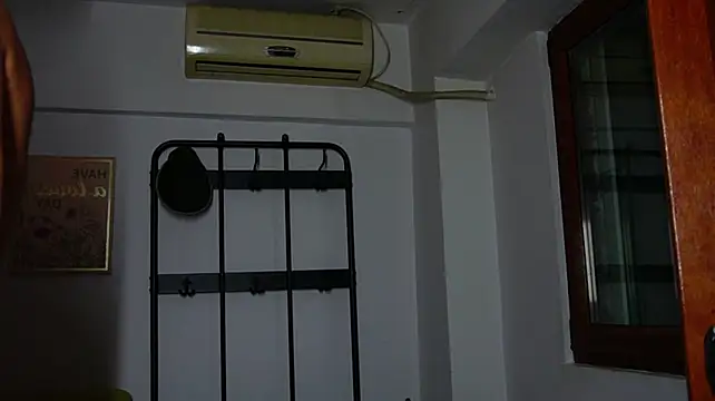 HairyRobxxx webcam