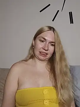 KisaVixen live cam on StripChat