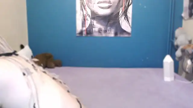 NADINNNE live cam on StripChat