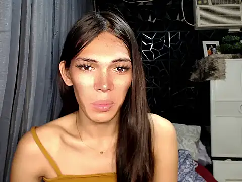 GORGEOUS_CARMEE webcam