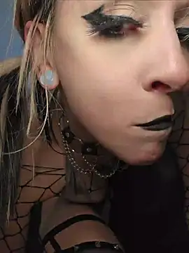 AmethystFoxx webcam