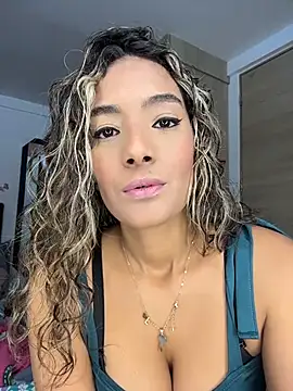 collins_megan96 webcam