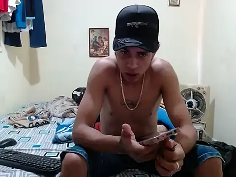 TitanMedina webcam