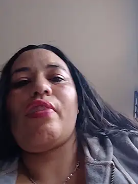 Melany-34 live cam on StripChat