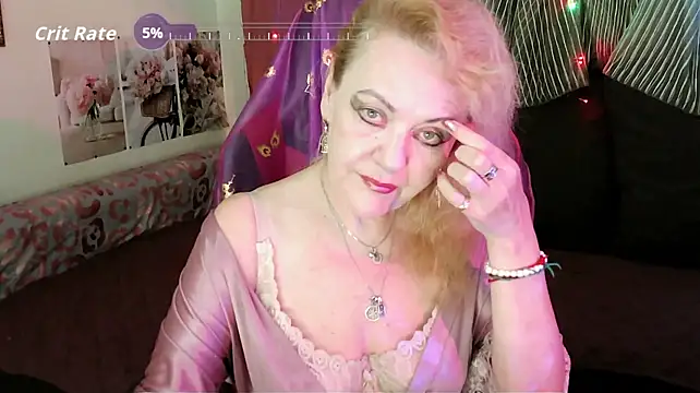 liset_monro (F mature) - Tits in oil