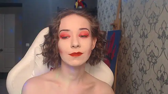 FascinatingEyess live cam on StripChat